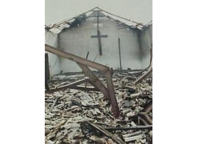Chiesa distrutta in Indonesia